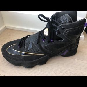 Lebron 13 Basketball Shoes Pot of Gold Edition
